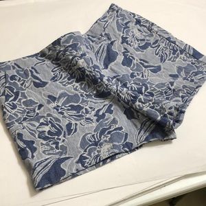 Brocade Design Pull On Shorts Elastic Back Sz M